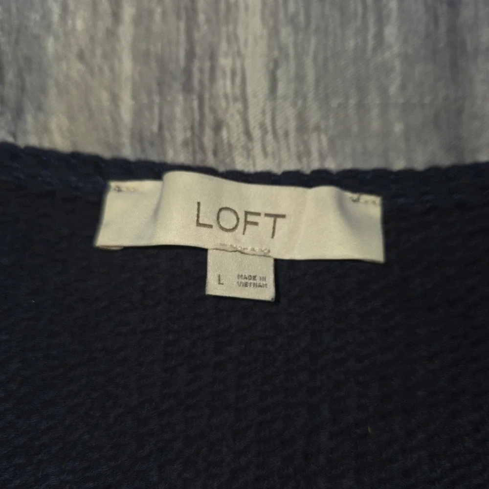 LOFT Navy Blue Seersucker Textured Twist Front Puff Sleeve Top‎ Women's Size L